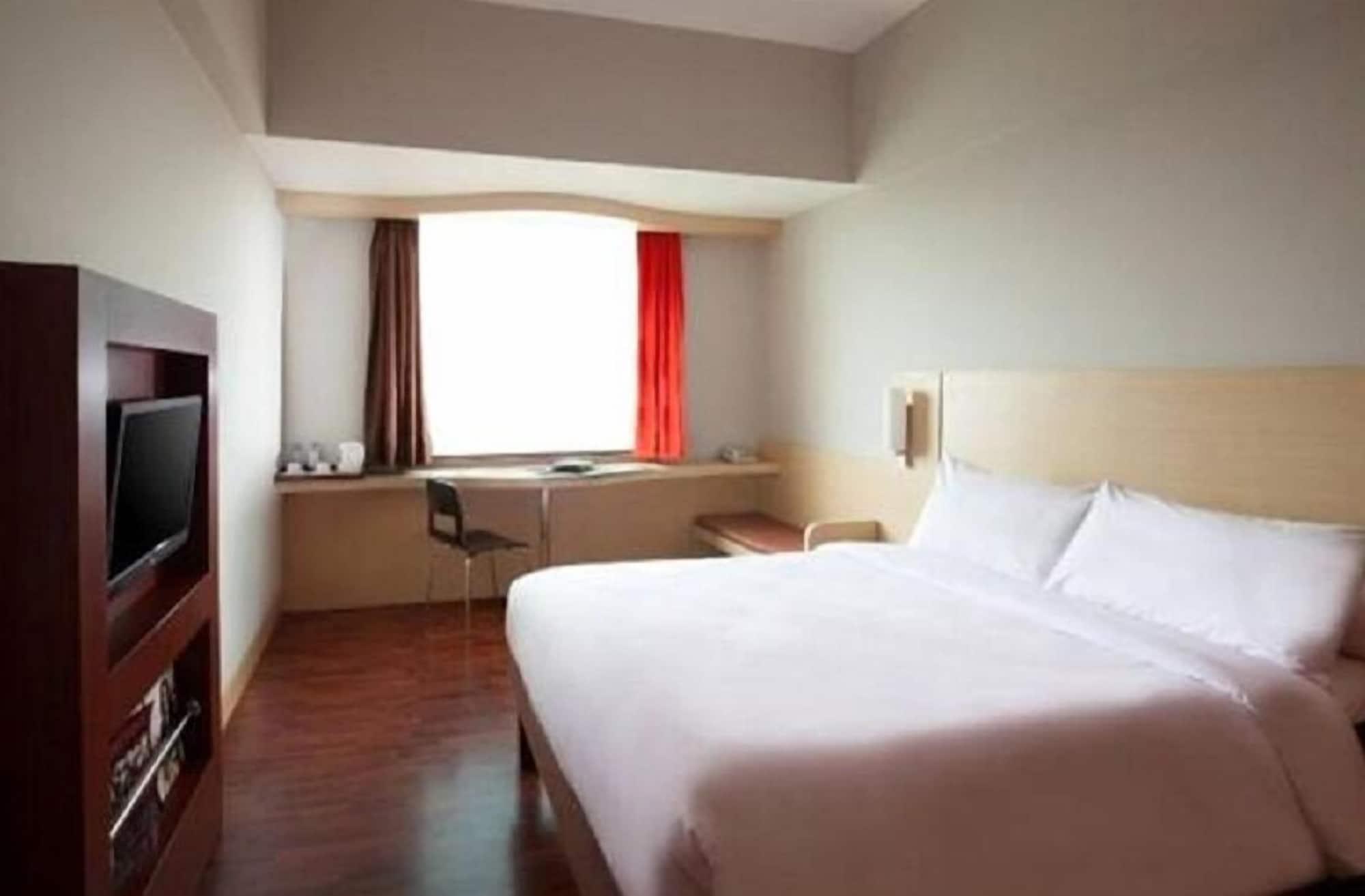 Horison Arcadia Mangga Dua Hotel Jacarta Exterior foto
