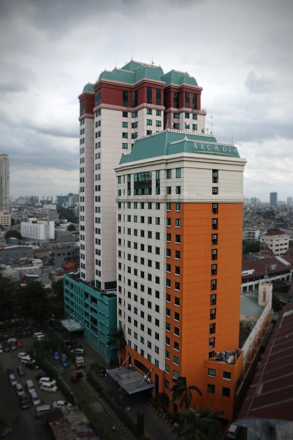 Horison Arcadia Mangga Dua Hotel Jacarta Exterior foto