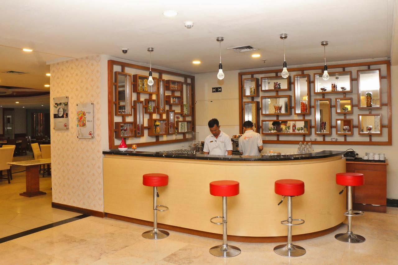 Horison Arcadia Mangga Dua Hotel Jacarta Exterior foto
